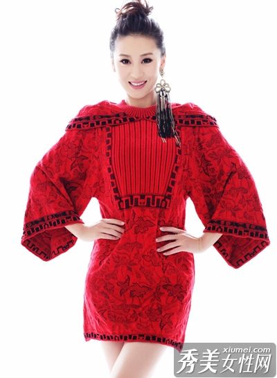 新年穿中國紅色秀魔鬼身材