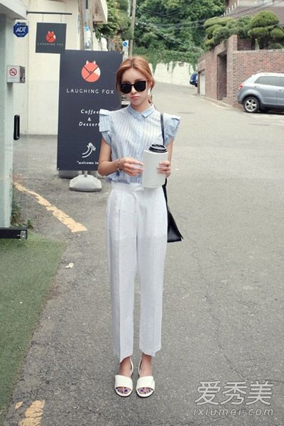 休闲裤不够舒服。t恤和衬衫都是多功能的。