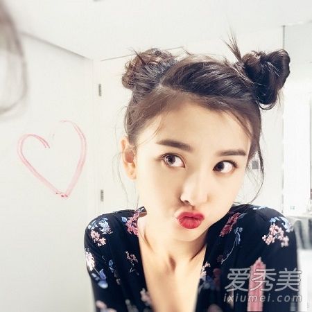 没有一丝混乱。是中年和老年发型师。杨幂和赵让杂毛野蛮地生长!