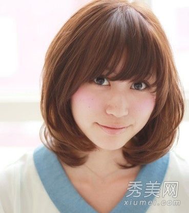 内扣披肩梨花发式最适合圆脸女孩