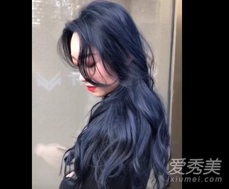 太阳下黑色和蓝色是什么颜色?黑色和蓝色可以直接染色吗