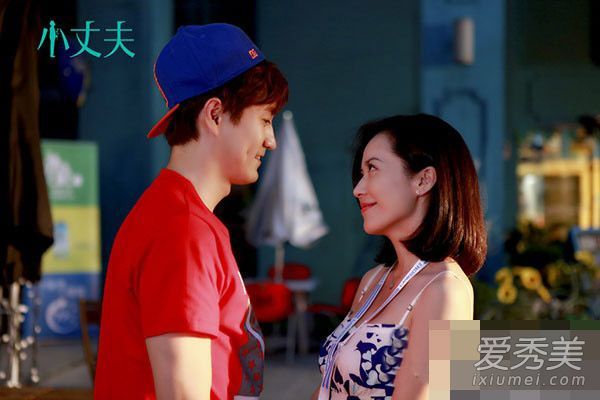 圆头是资本化的美!年轻的丈夫俞飞鸿·于杰留着一个低龄发型。