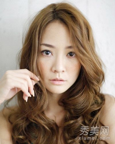 什么发型适合长脸?长发比短发好。