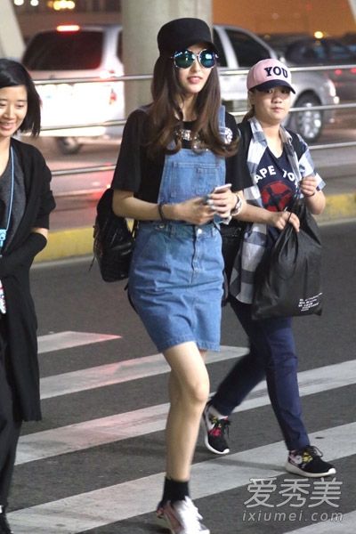 向唐嫣学习穿牛仔裙回归十八岁