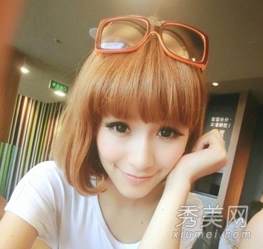 适合方脸、宽脸、短发女孩的发型