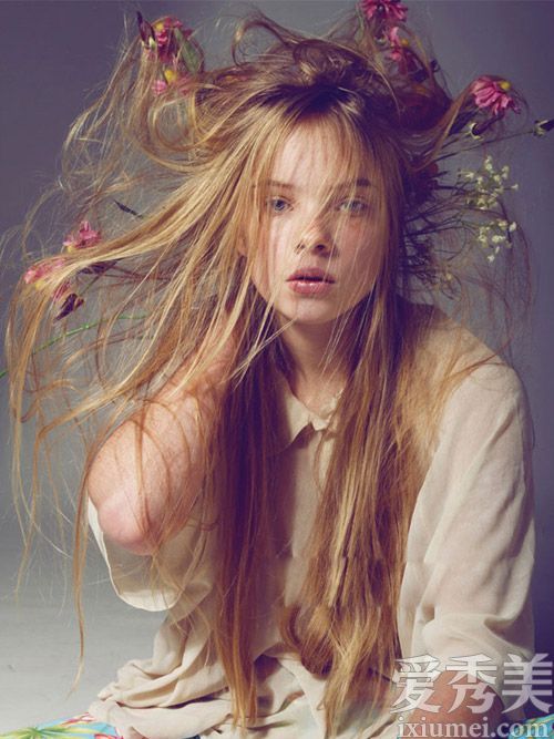 秋冬季无电击女性消除静电的四个步骤就足够了。