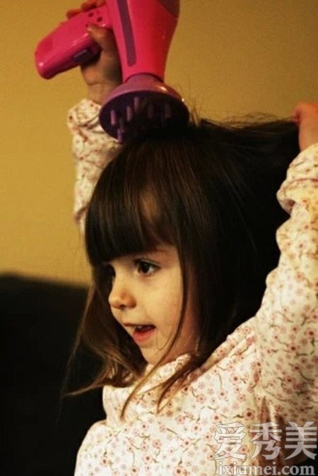 更多的头皮屑呢？生姜开水。少吃甜食