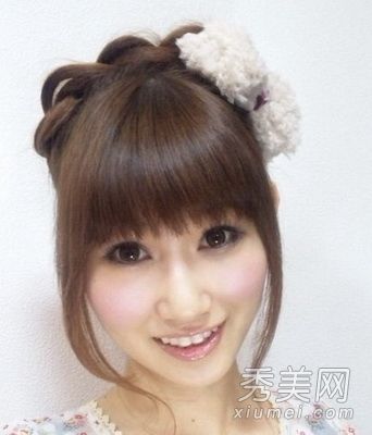 夏日新倡导气质女士编写和分发课程