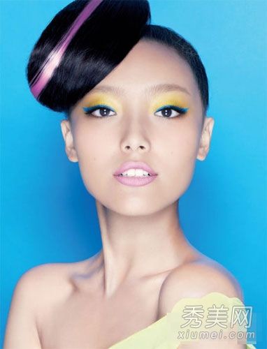 夏季化妆3高光眼部化妆唇妆步骤图