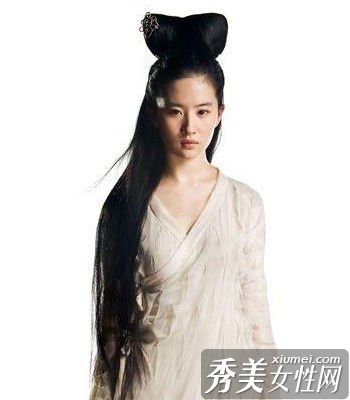 刘亦菲的脱俗发型非常优雅。