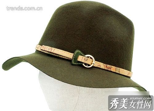 美丽的女帽展现女性气质