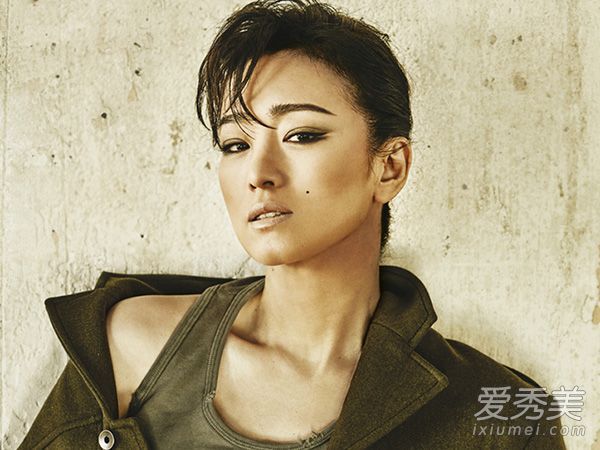 《巩俐》中性感可爱的鼹鼠形象