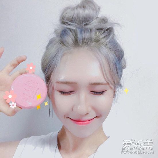 为什么你不能总是把明星们看起来很随意的那个球头绑起来?
