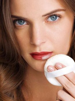 创造性感明星嘴唇的4个秘诀