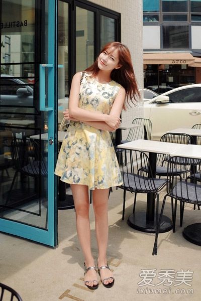 印花连衣裙浪漫精致韩版审美风情