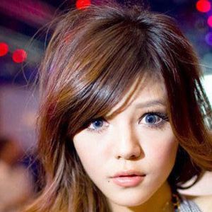 日本夜总会的绝色美女看上去赏心悦目