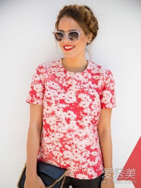 你真的想在夏天刮风吗?给一张小脸和面部化妆的“仙女发”