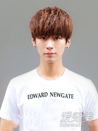 初秋离开街头时要帅气！九种男士发型