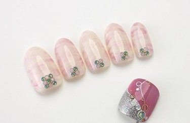 可爱的水晶指甲伴你度过七夕浪漫