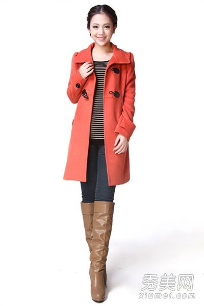 外套+靴子,拥有美丽的气质和完美的女性气质