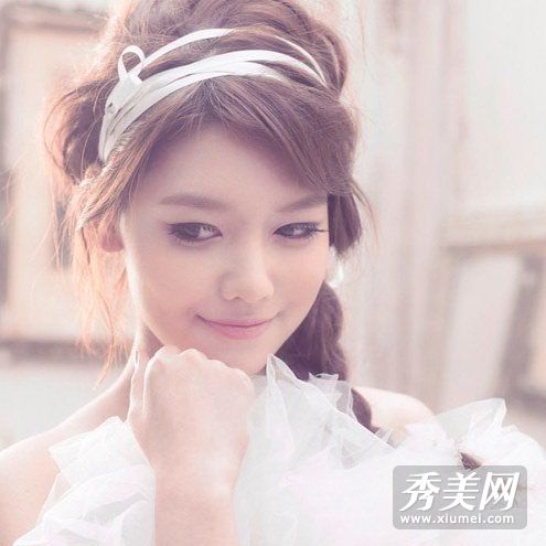 少女时代的梦幻发型清新可爱。