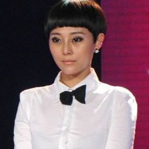 花儿朵朵的“森奴”也喜欢小烟