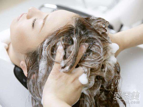 孕妇应该用什么洗发水洗头?孕妇洗完头后可以用吹风机吗?