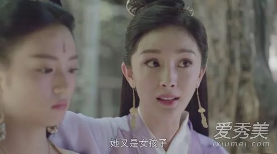 杨蜜的眼睛里有多少褶皱,即使经过日常维护也无法移动?