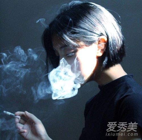 这张脸大到可以保持摇头吗？