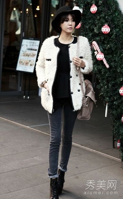 外套+裤腿裤，轻薄易穿