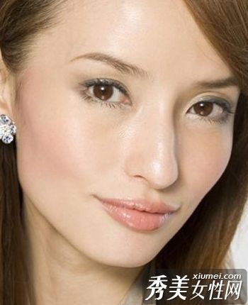 智慧与优雅携手打造魅力眼妆
