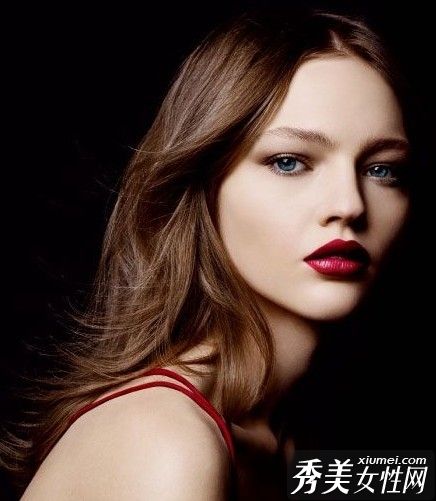 口红让女性的灵魂永远不会迷失