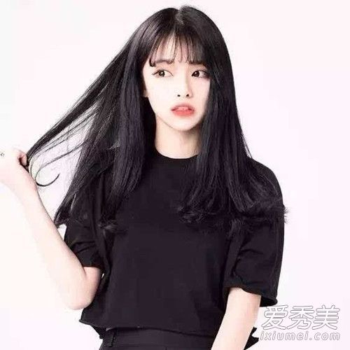 关于化妆和头发颜色的搭配,女孩应该停止使用土色调的眼妆,好吗?