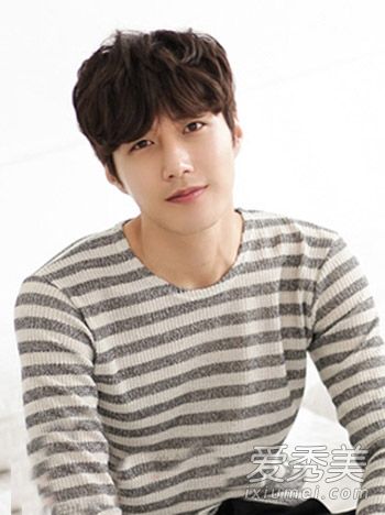 为时尚男士设计的9种帅气的短烫发