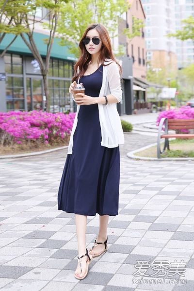 针织羊毛衫在五一出游时实用且多才多艺。