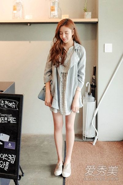 八件薄外套非常适合春夏季节。