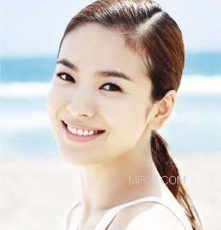 保湿应该分为不同的年龄组OL秋季保湿提示