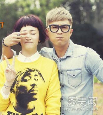 “老婆大人”杜春短发麻花头