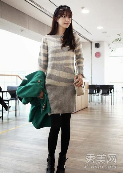 潮女喜欢用长毛衣做裙子来遮住小屁股