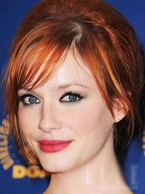 好莱坞今秋的妆很浓。眼部化妆是焦点。