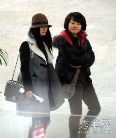 女明星展露杨蜜的精致容颜
