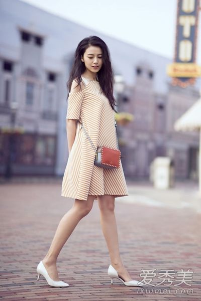 高圆圆教你穿裙子和高跟鞋