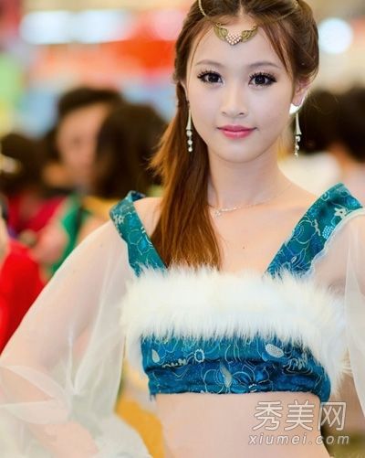 2011CJ美女PK游戏女孩惊艳发型秀