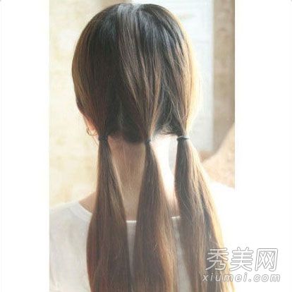 简单的发式5个步骤轻松打造花朵发髻