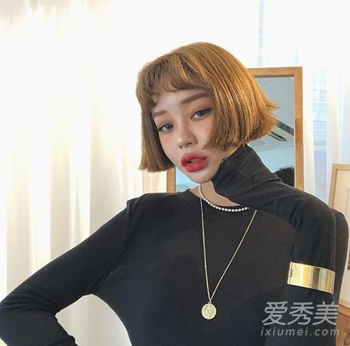 2019年最受欢迎的五种短发样式将从这些样式中选出。
