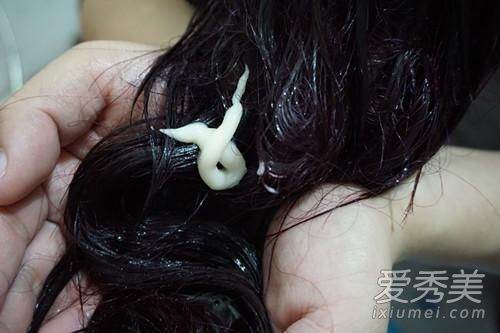 油性头发适合做护发素吗?哪种护发素适合不同的发质?