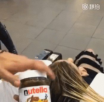 巧克力酱也能染发吗？不小心，姿势又上升了。