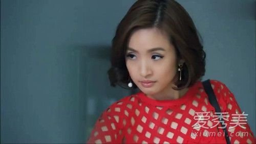 老男孩林依晨杯是什么牌子的