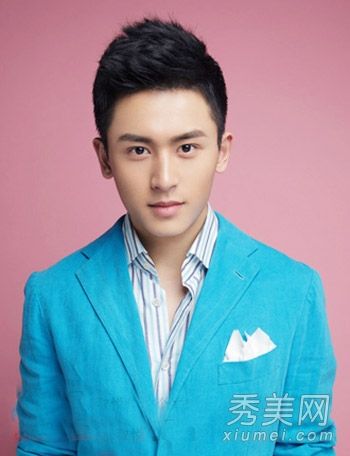 圆脸男生合适发型9头飞帅