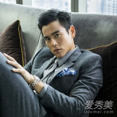 飞行头。西装头彭于晏余妍展示时尚男士发型